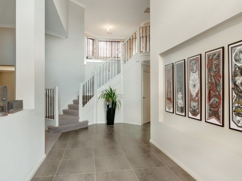 26 Waterside Drive, Woongarrah NSW 2259
