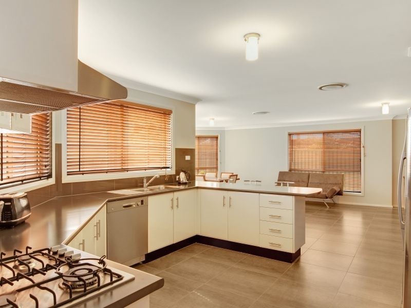 26 Waterside Drive, Woongarrah NSW 2259
