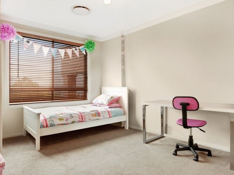 26 Waterside Drive, Woongarrah NSW 2259