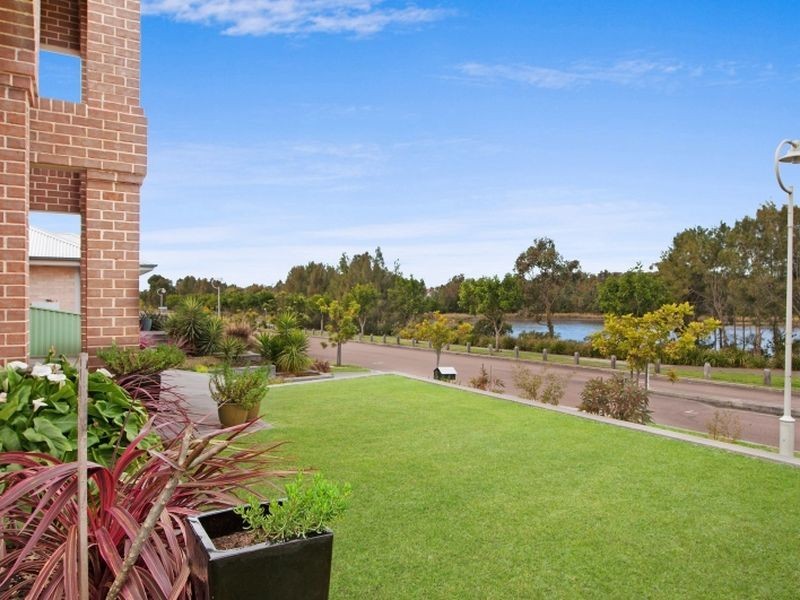 26 Waterside Drive, Woongarrah NSW 2259