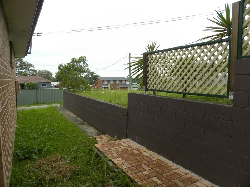 1/2 Arthur Street, Wyong NSW 2259