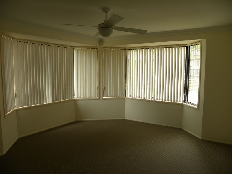 12 Riveroak Drive, Mardi NSW 2259