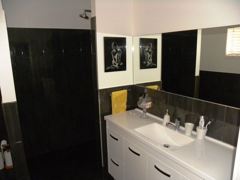 1 Parry Parade Kooindah Waters, Wyong NSW 2259