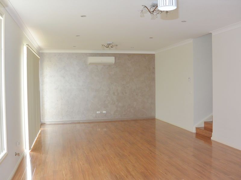 18 Weaver Crescent, Watanobbi NSW 2259