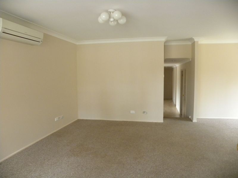 3 Ninian Close, Watanobbi NSW 2259