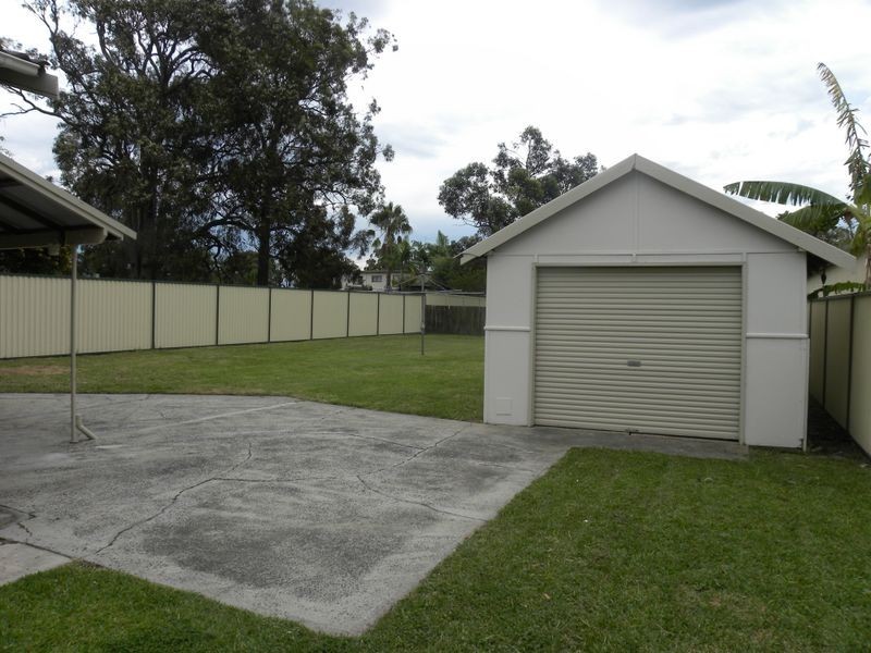 13 Goobarabah Ave, Lake Haven NSW 2263