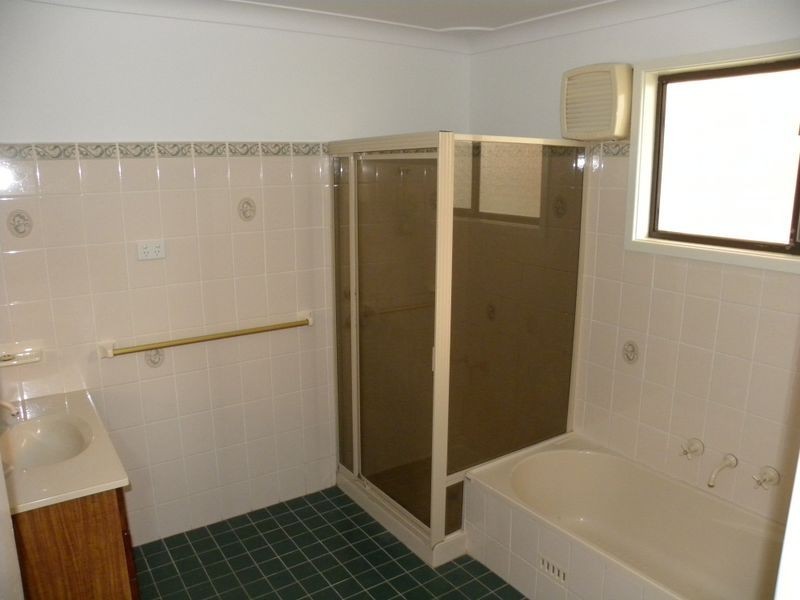 30 Northcott Avenue, Wyong NSW 2259