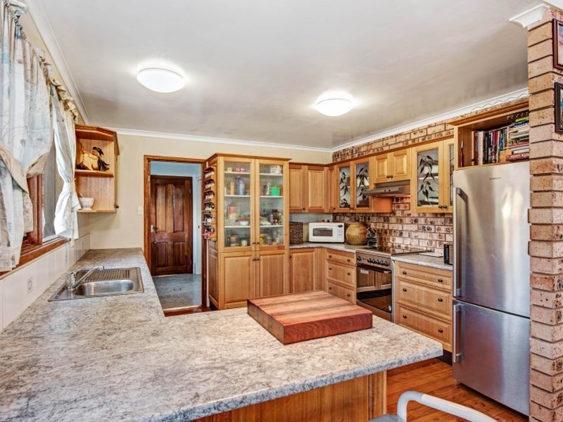 23 Casey Drive, Watanobbi NSW 2259