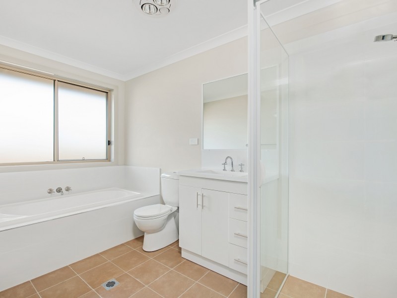 10 Nelson Grove, Woongarrah NSW 2259
