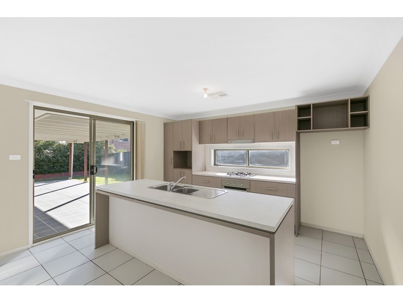 6 Salamander Road, Wadalba NSW 2259