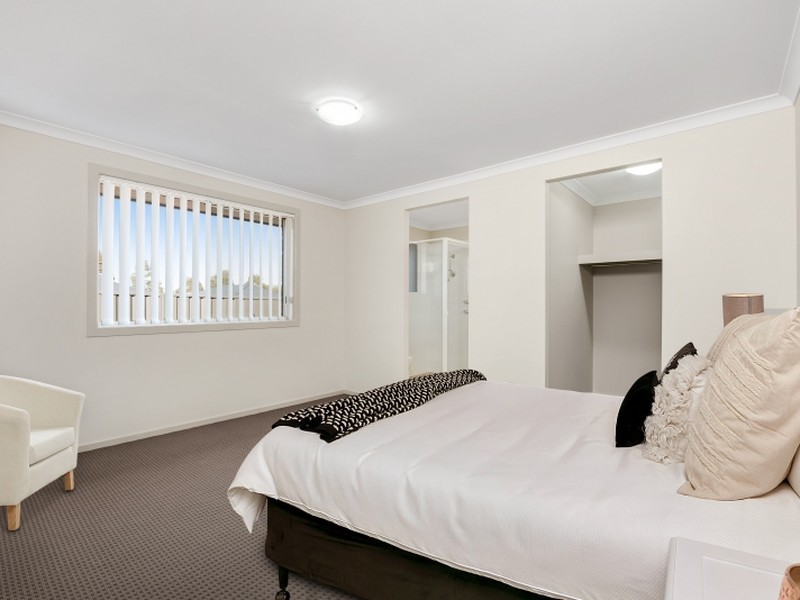 10 Nelson Grove, Woongarrah NSW 2259