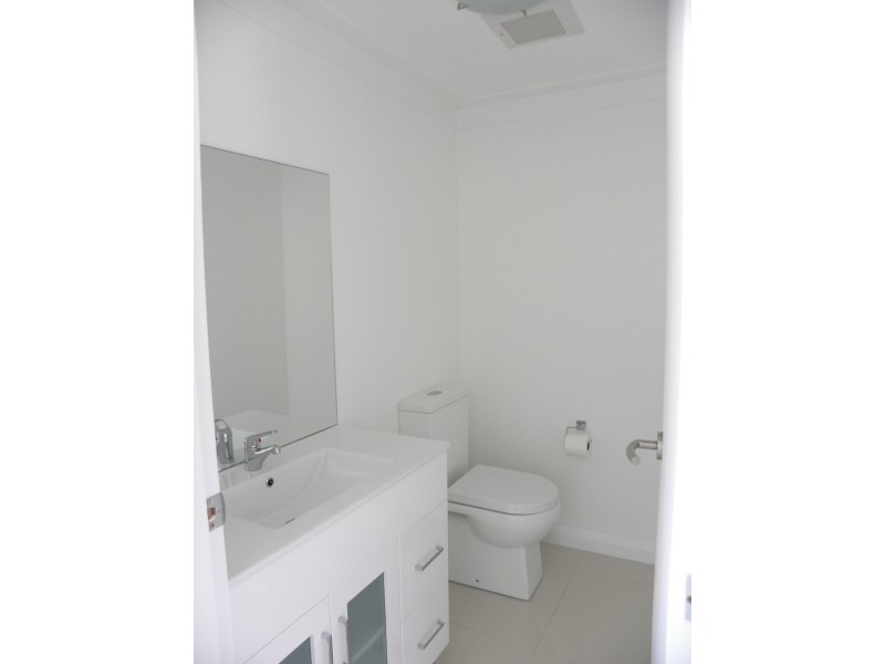 8 Fauna Place, Watanobbi NSW 2259