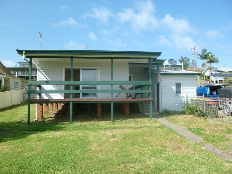 9 Granter Street, Harrington NSW 2427
