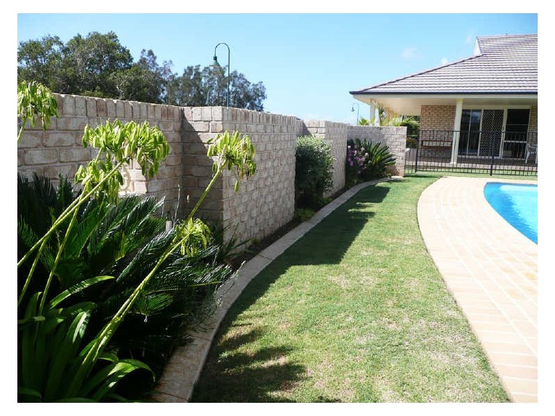 2 Sovereign Avenue, Harrington NSW 2427