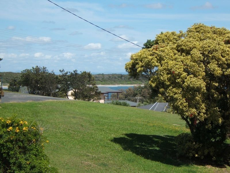 16 Deborah Street, Crowdy Head NSW 2427