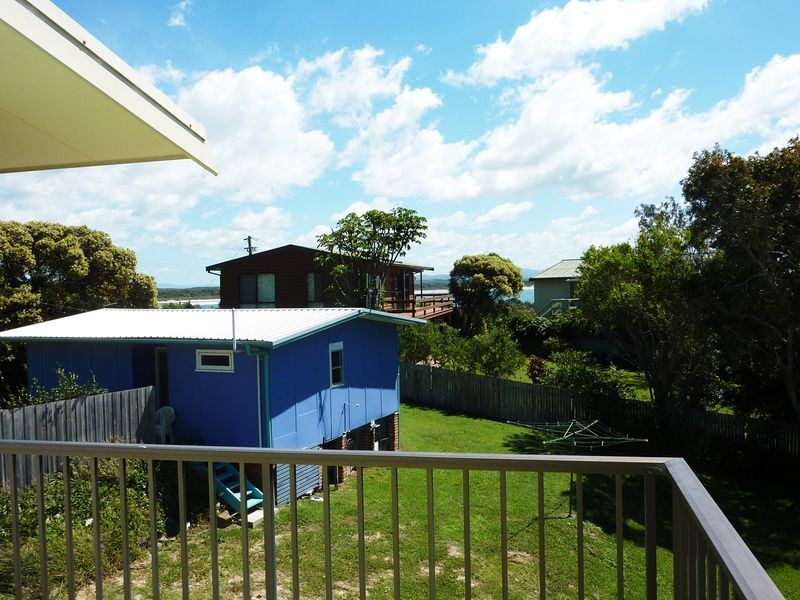 16 Deborah Street, Crowdy Head NSW 2427
