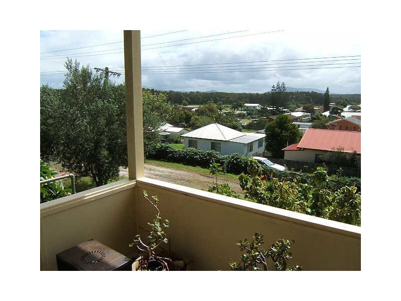 8 Granter Street, Harrington NSW 2427