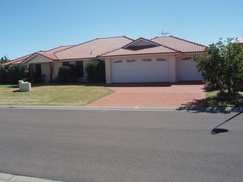 33 Florrie Ellison Street, Harrington NSW 2427