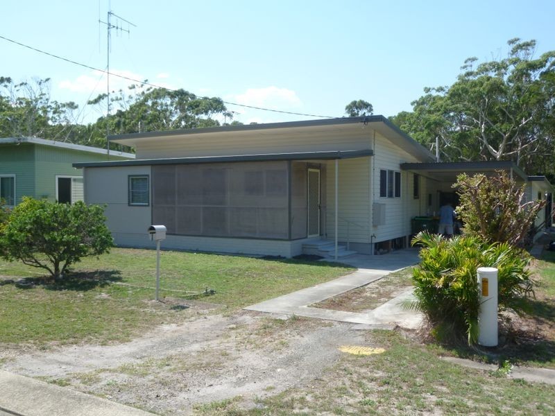 1 Crowdy Street, Harrington NSW 2427