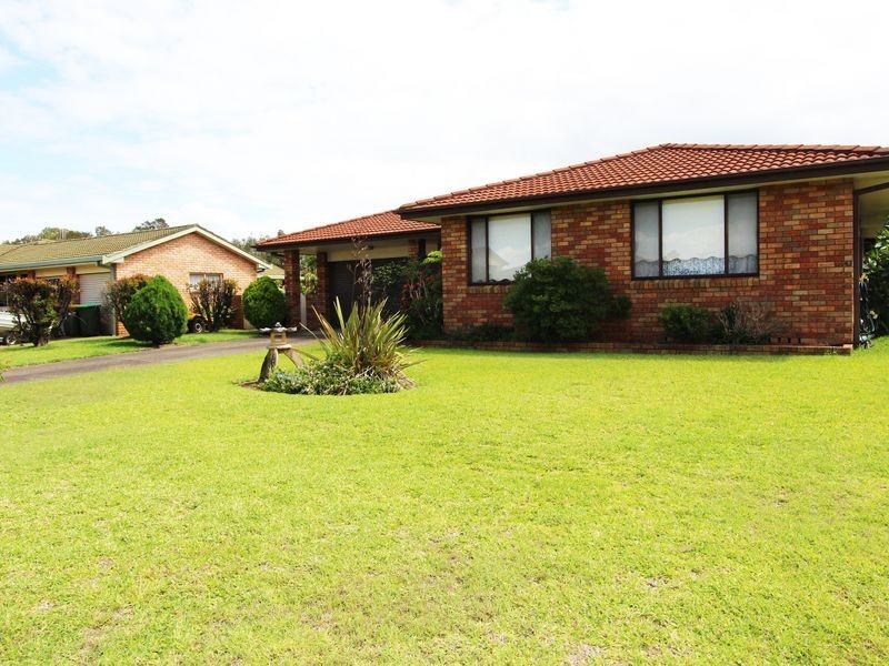 13 Shearwater Crescent, Harrington NSW 2427