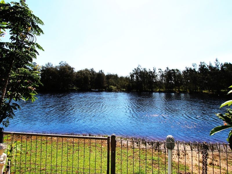 13 Shearwater Crescent, Harrington NSW 2427