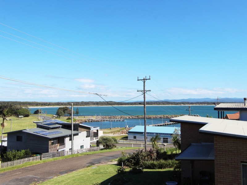 8 Leopold Street, Crowdy Head NSW 2427