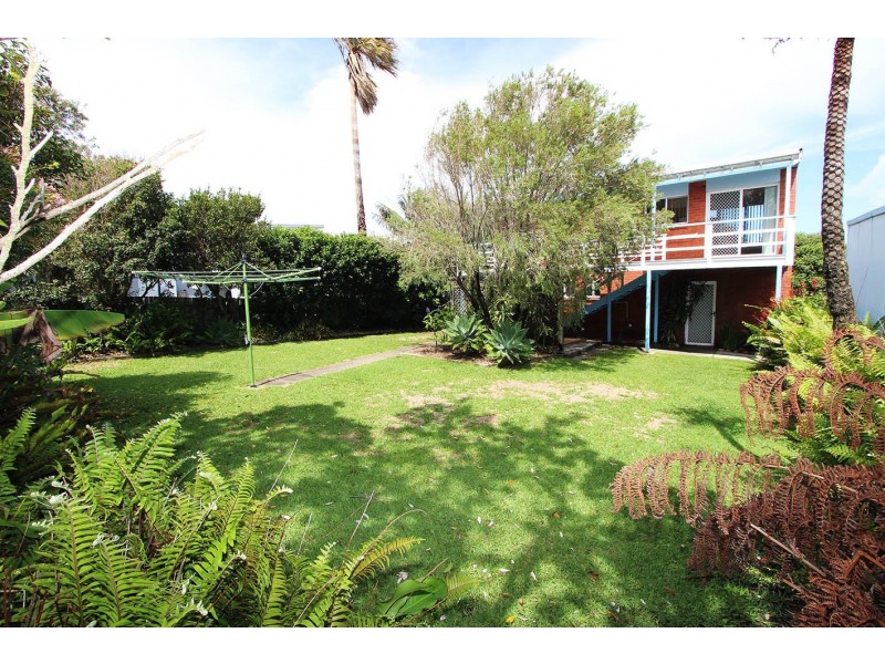 8 Leopold Street, Crowdy Head NSW 2427