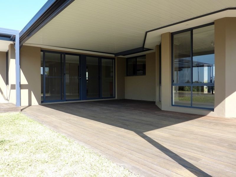 2A Diamantina Circuit, Harrington NSW 2427