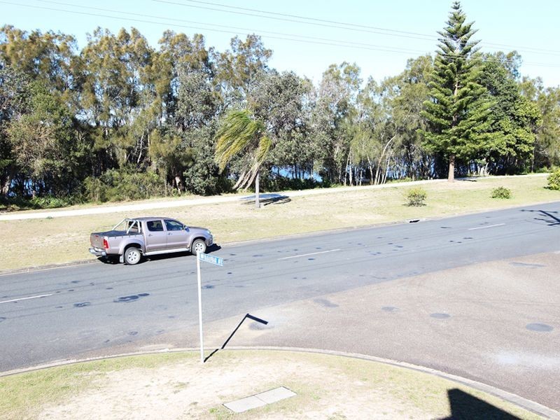 233 Beach Street, Harrington NSW 2427