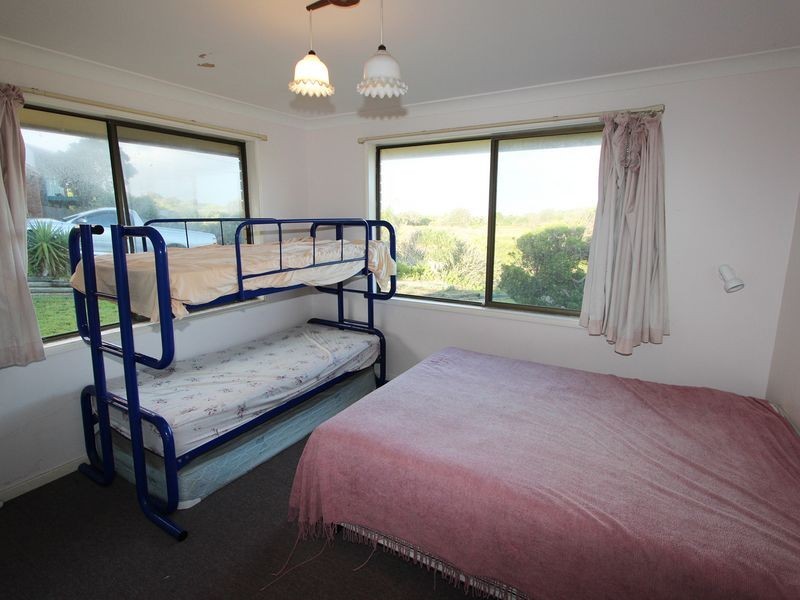 16 Stewart Close, Crowdy Head NSW 2427