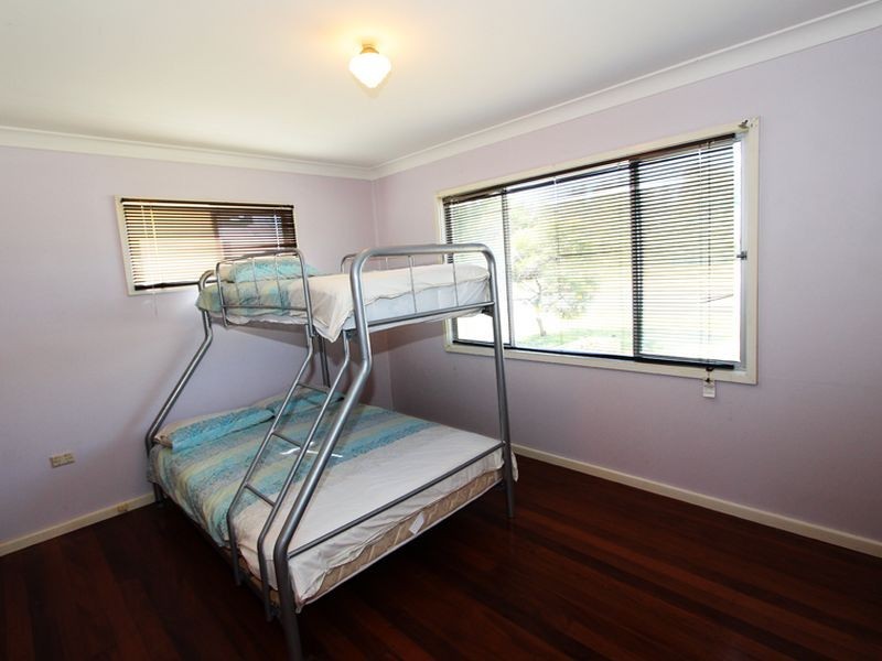 203 Beach Street, Harrington NSW 2427