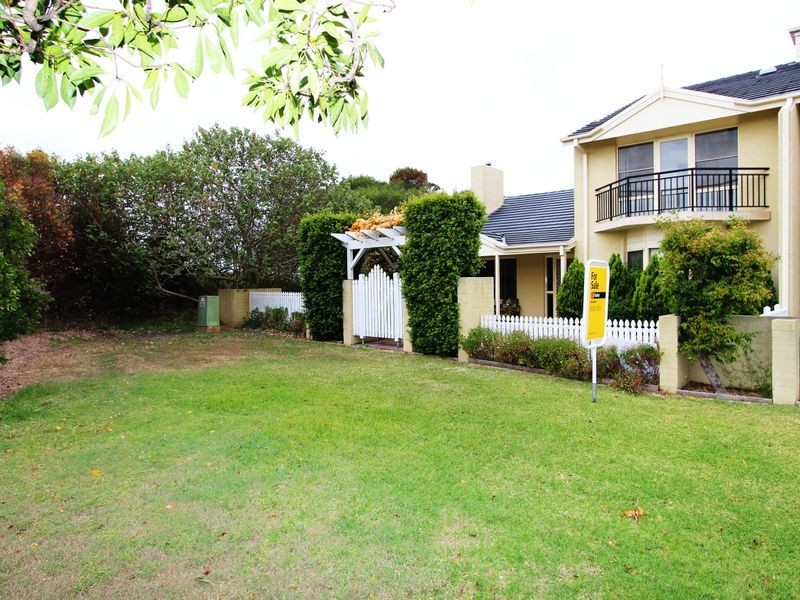 24 Sampson Avenue, Harrington NSW 2427