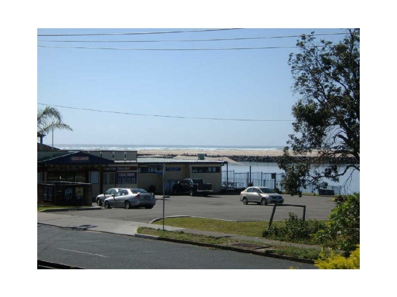 2/41 Beach Street, Harrington NSW 2427