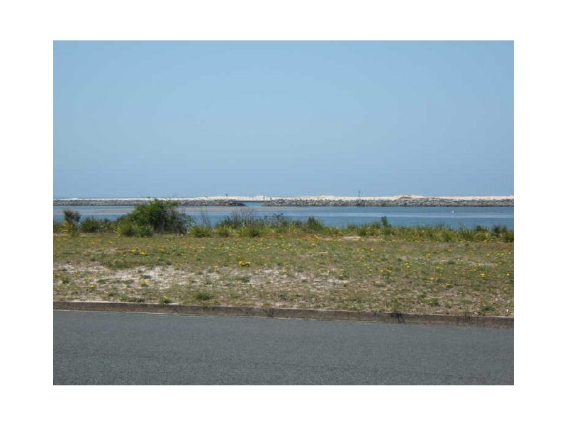 97 Beach Street, Harrington NSW 2427