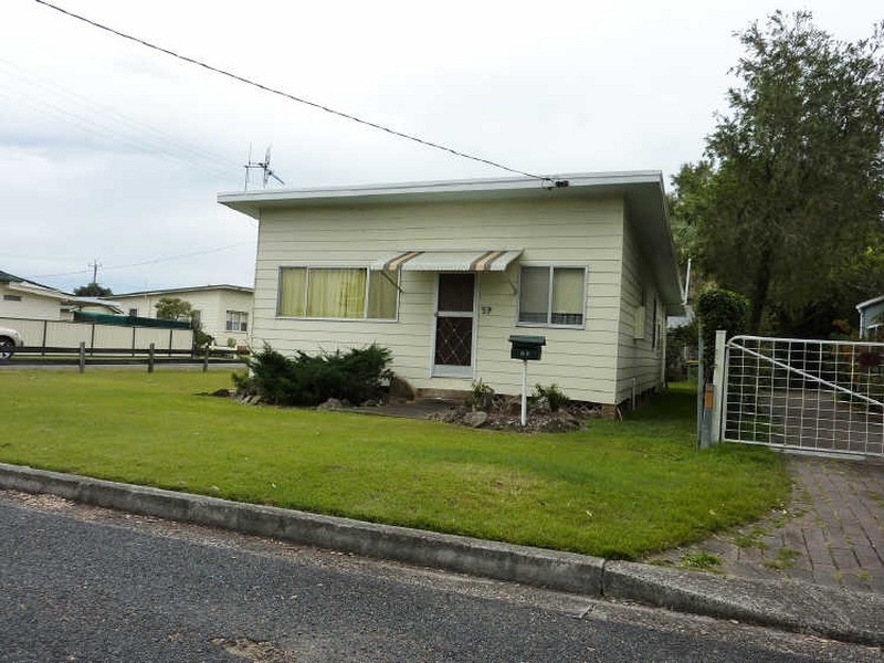 59 High Street, Harrington NSW 2427