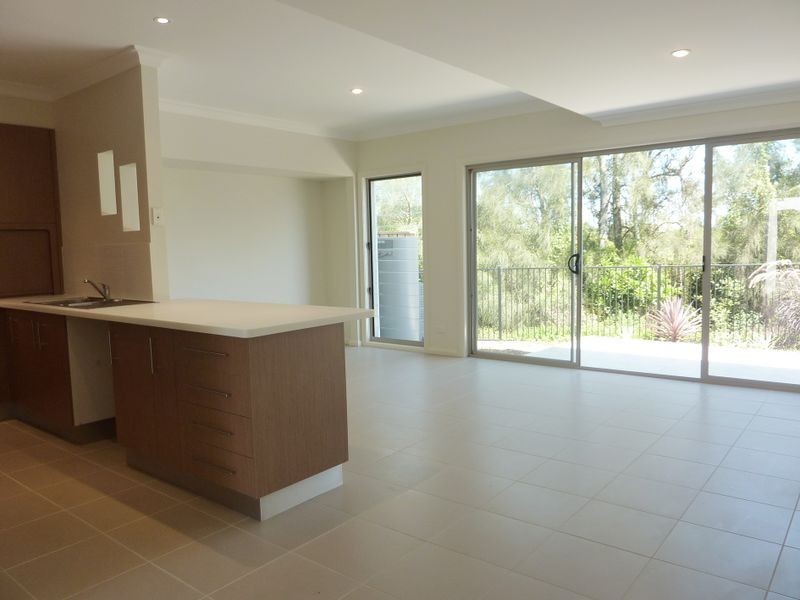 2/59 Baruah Parade, Harrington NSW 2427