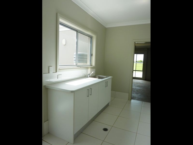 2/84 Diamantina Circuit, Harrington NSW 2427