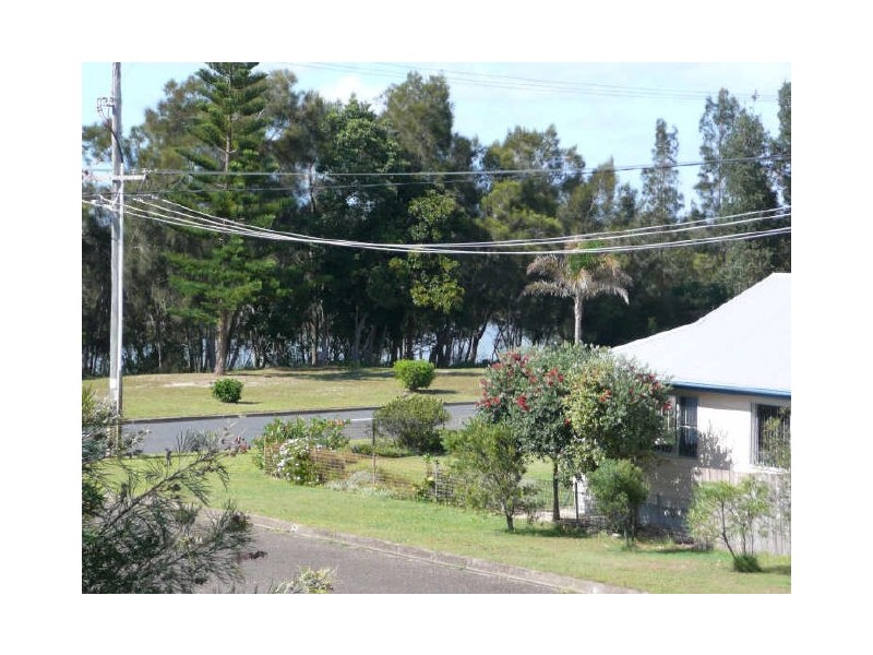 1 Maianbar Ave, Harrington NSW 2427