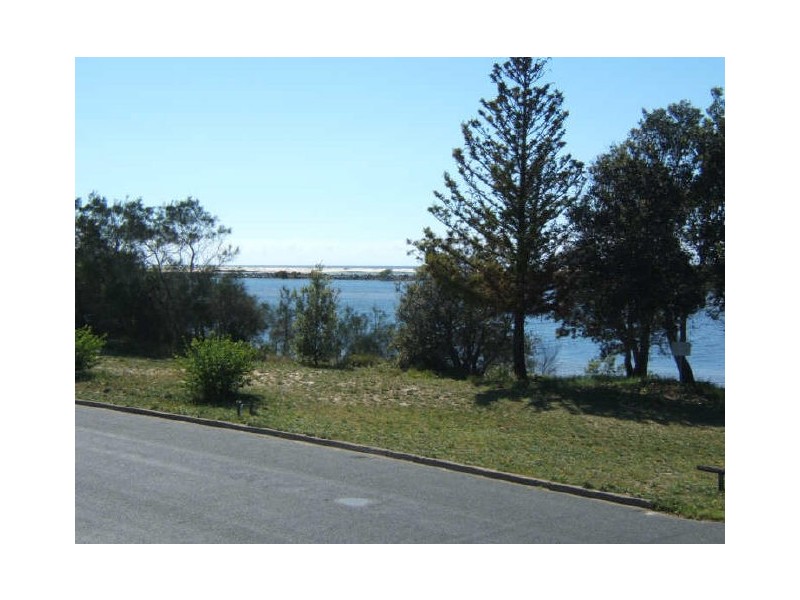 135 Beach Street, Harrington NSW 2427