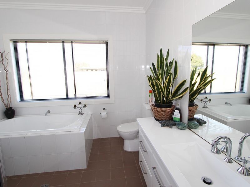 8 Lazzarini Drive, Harrington NSW 2427