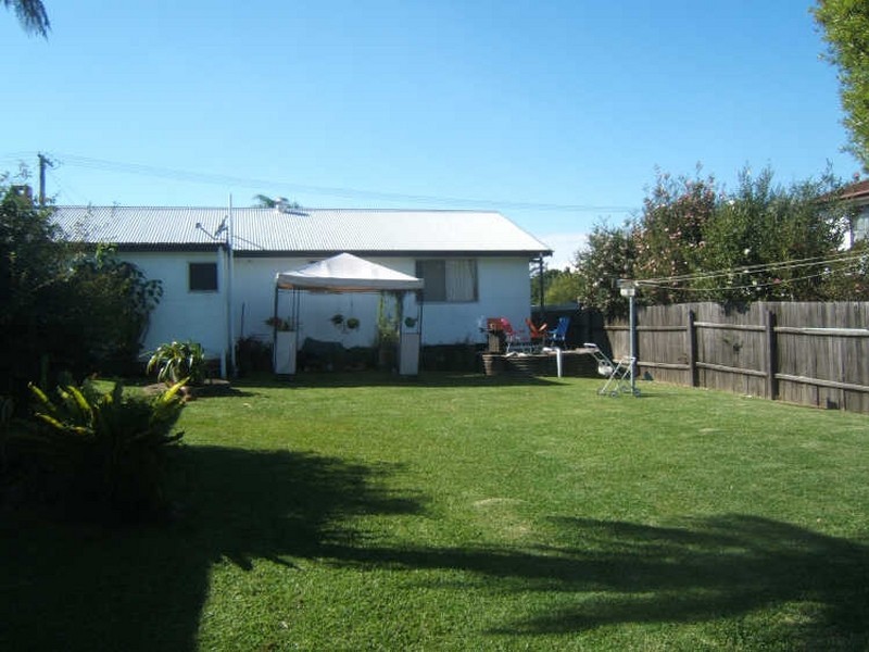 27 James Street, Moorland NSW 2443