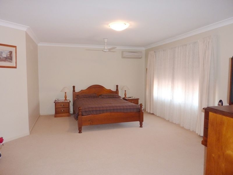 215 Beach Street, Harrington NSW 2427