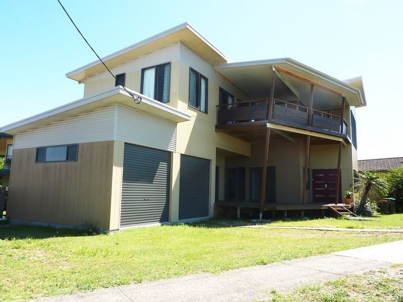 91 Beach Street, Harrington NSW 2427