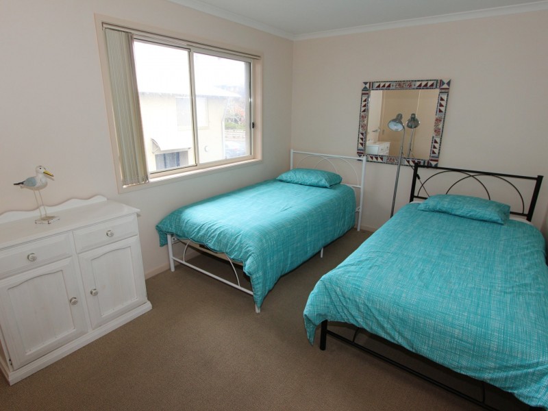 2/39 Beach Street, Harrington NSW 2427