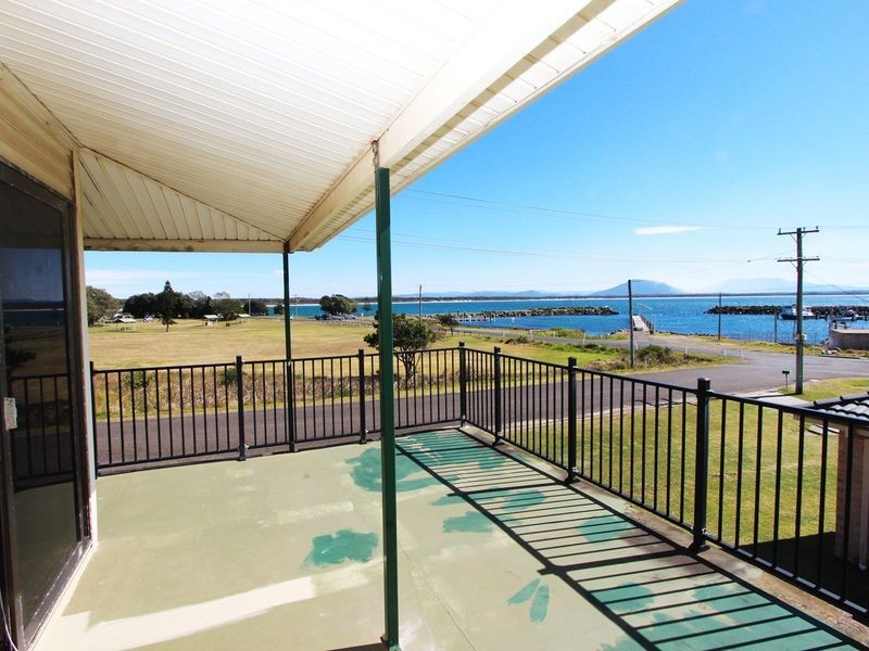 4 Deborah Street, Crowdy Head NSW 2427