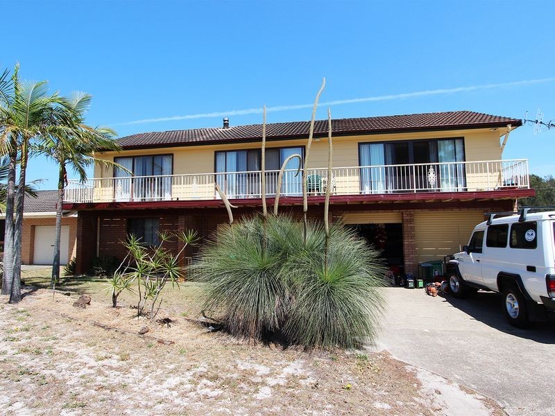 1 Bogangate Place, Harrington NSW 2427