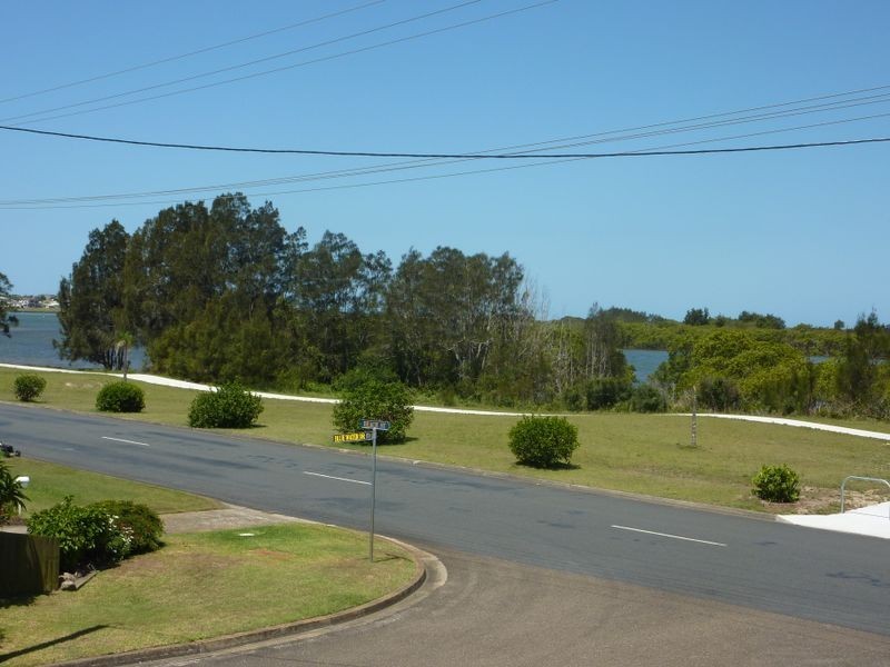 193 Beach Street, Harrington NSW 2427
