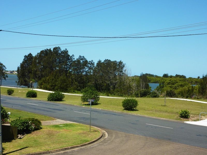 193 Beach Street, Harrington NSW 2427