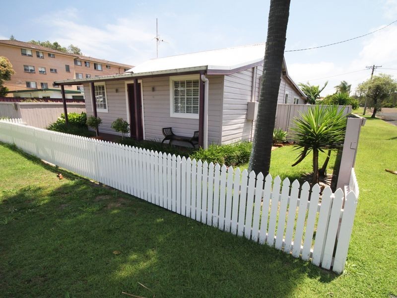 10 Elizabeth Street, Harrington NSW 2427