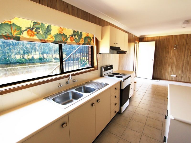 17 Shearwater Crescent, Harrington NSW 2427